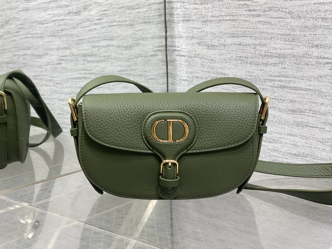Dior Bobby series underarm bag women s crossbody bag Dior Bobby series underarm bag women s crossbody bag