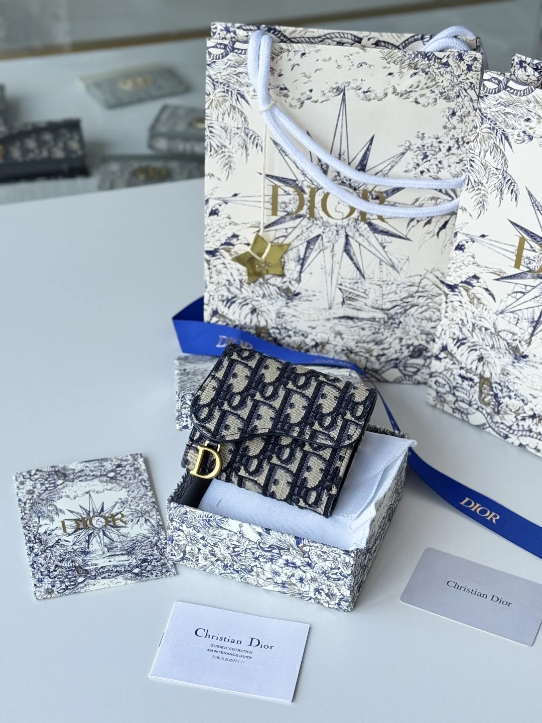 Dior S5652CTZQ-M928 Trifold Wallet