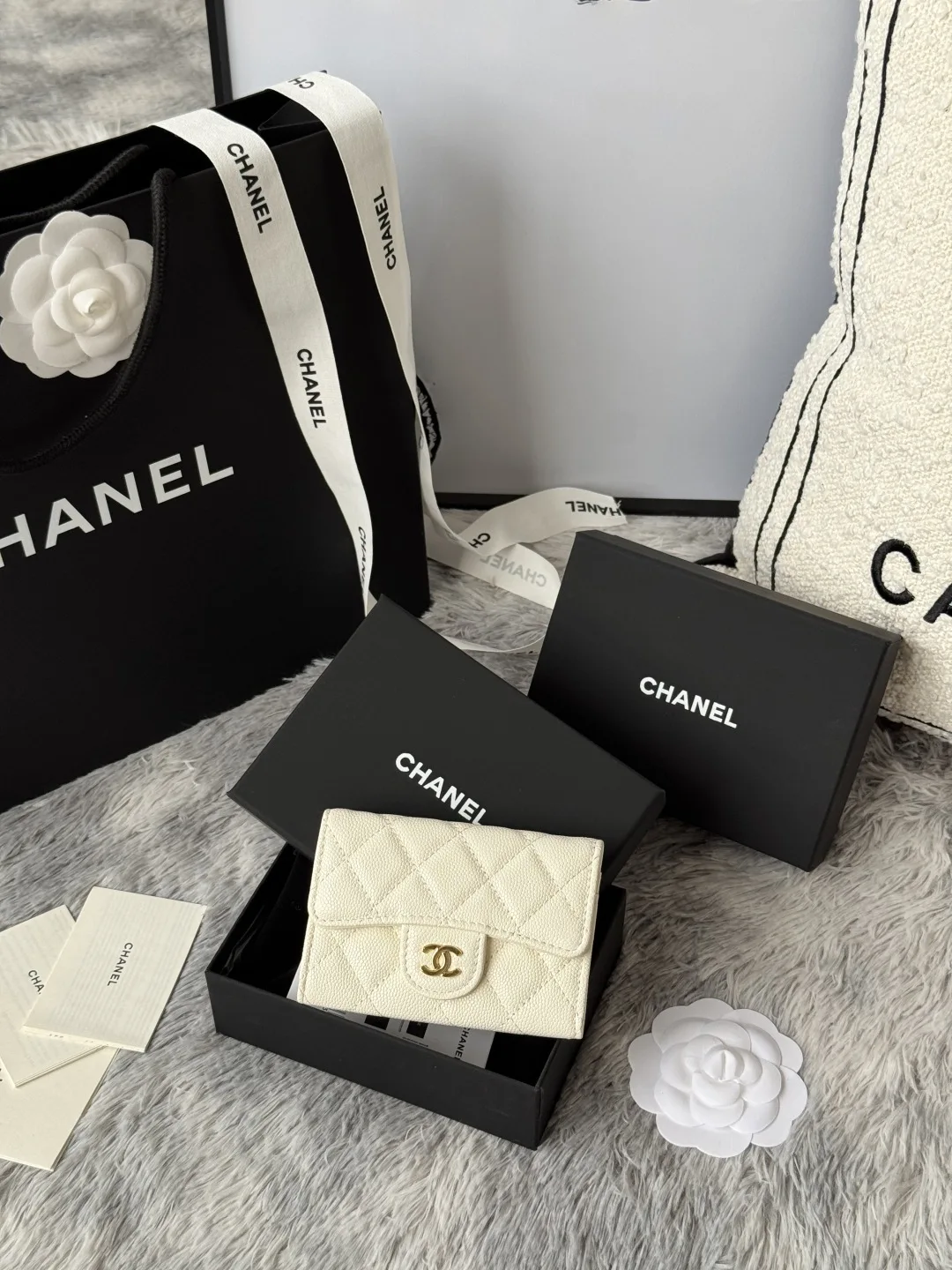 Chanel AP0214 Ball, Caviar, Large Ball Grain, CF Card Holder Chanel AP0214 Ball, Caviar, Large Ball Grain, CF Card Holder