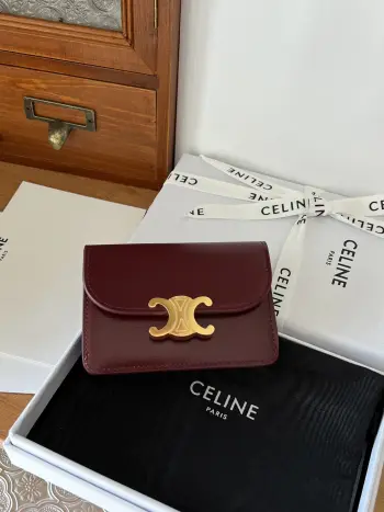10I5834 TRIOMPHE Shiny Calfskin Flap Card Holder Replica Celine wallets