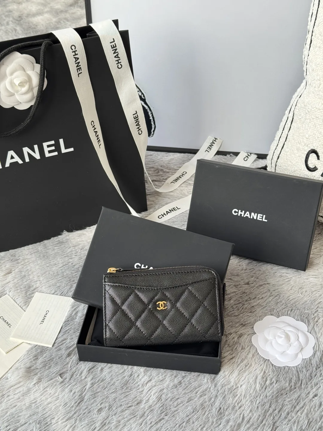 Chanel A3179 2024 7-shaped single pull card holder