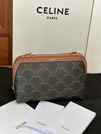 10E382 Chain Shell Bag Mini Handbag Replica Celine wallets