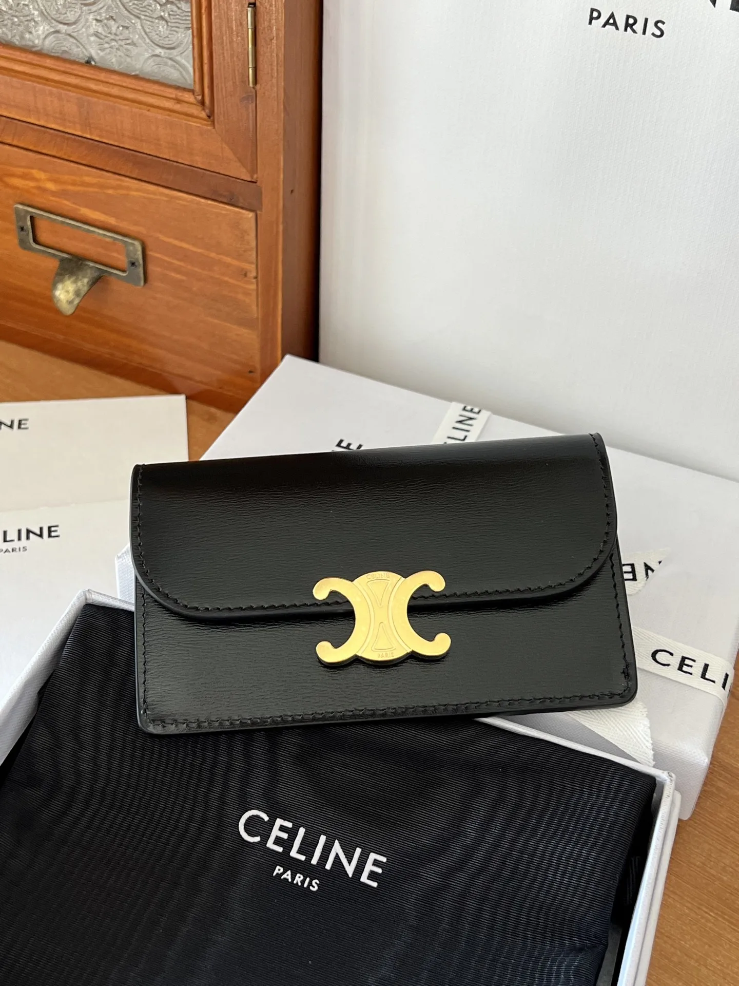 Celine 10P073 TRIOMPHE flip wallet card holder