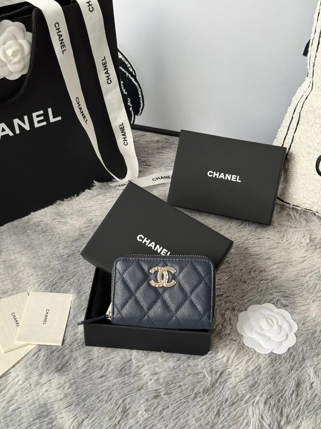 Chanel AP3045 22k embossed logo large double C card holder