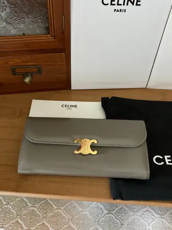 10E313 TRIOMPHE LARGE WALLET Replica Celine wallets