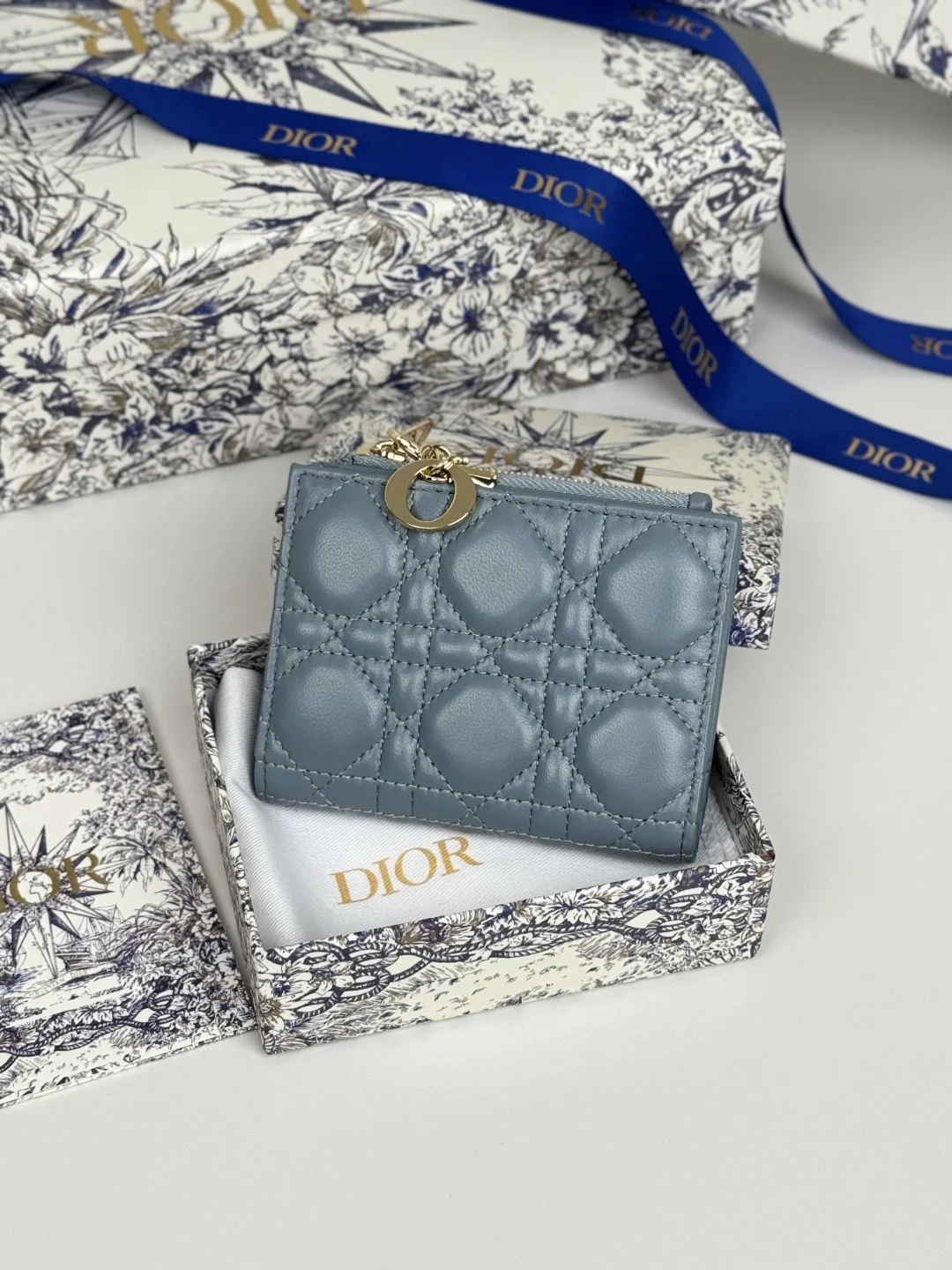 Dior S6037UBHZ_M928 Caro Dahlia Lambskin Card Holder Wallet Dior S6037UBHZ_M928 Caro Dahlia Lambskin Card Holder Wallet