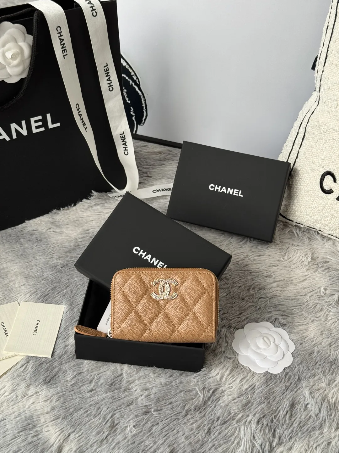 Chanel AP3045 22k embossed logo large double C card holder