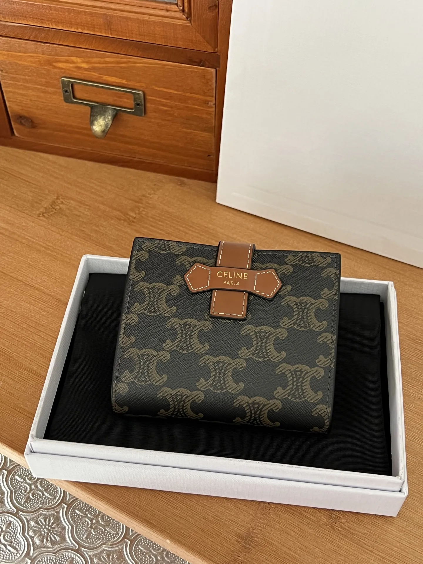 Celine 10M2625 TRIOMPHE Compact Tri-Fold Wallet