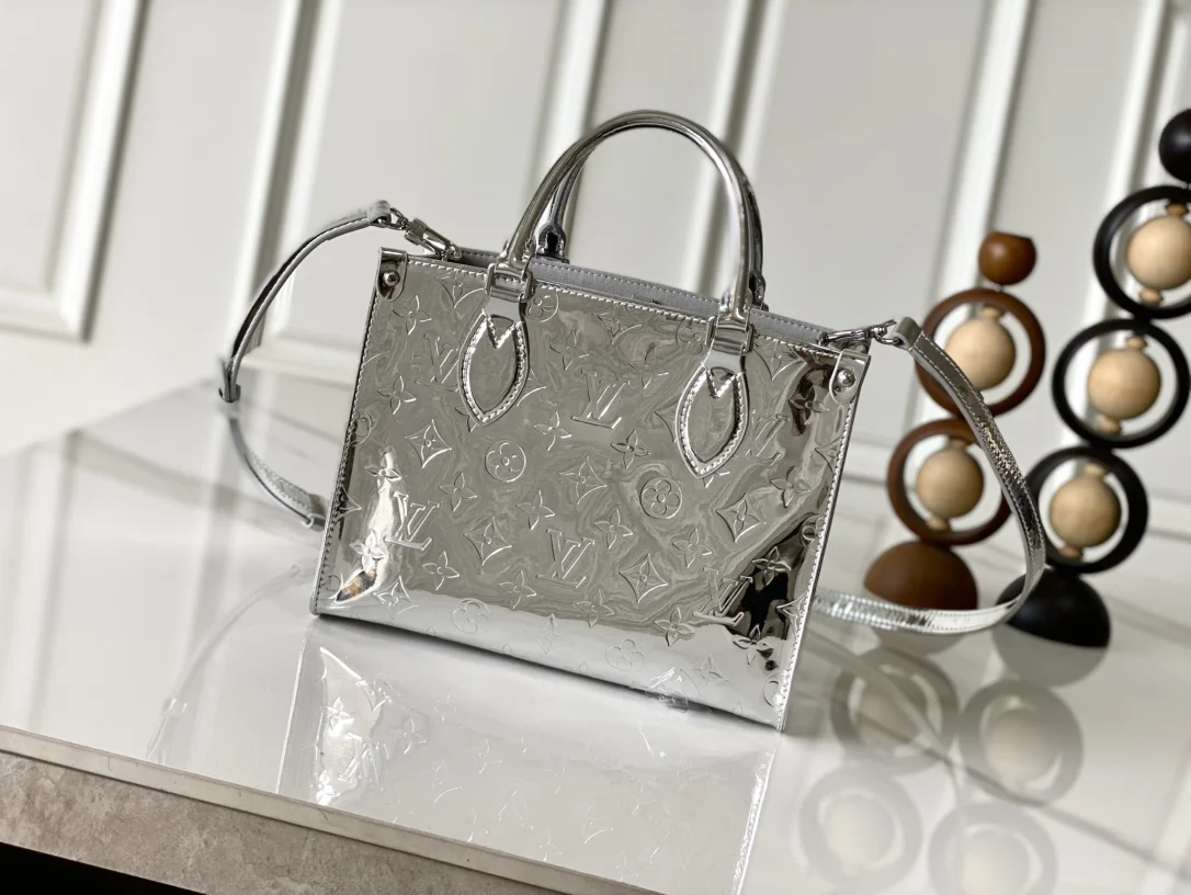 Louis Vuitton M26373 OnTheGo Small Handbag LV Ski Collection