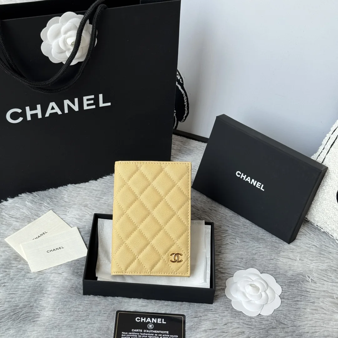 Chanel AP3197 Classic Passport Holder