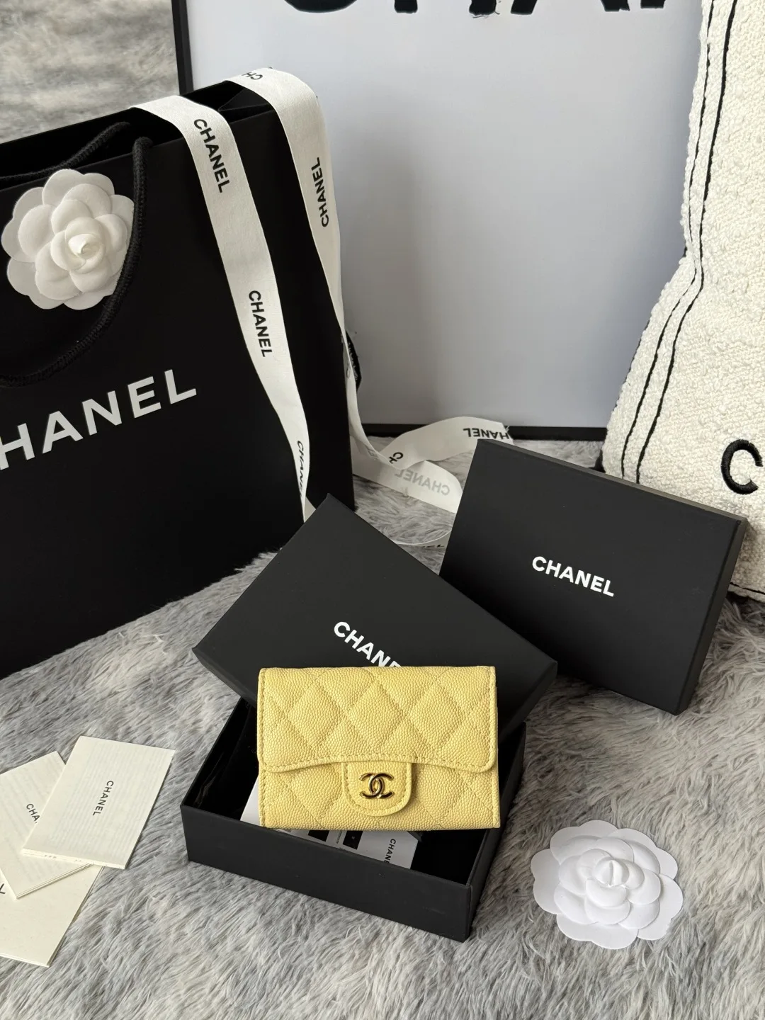 Chanel AP0214 Ball, Caviar, Large Ball Grain, CF Card Holder Chanel AP0214 Ball, Caviar, Large Ball Grain, CF Card Holder