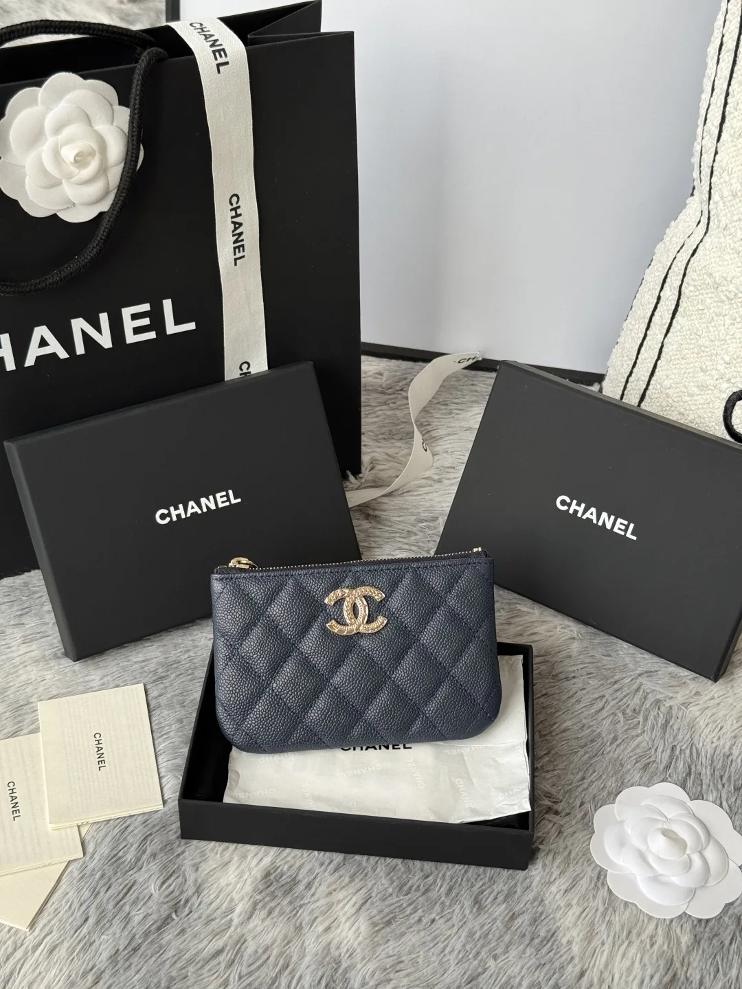 Chanel AP3049 22k Embossed Logo Double C Cardholder