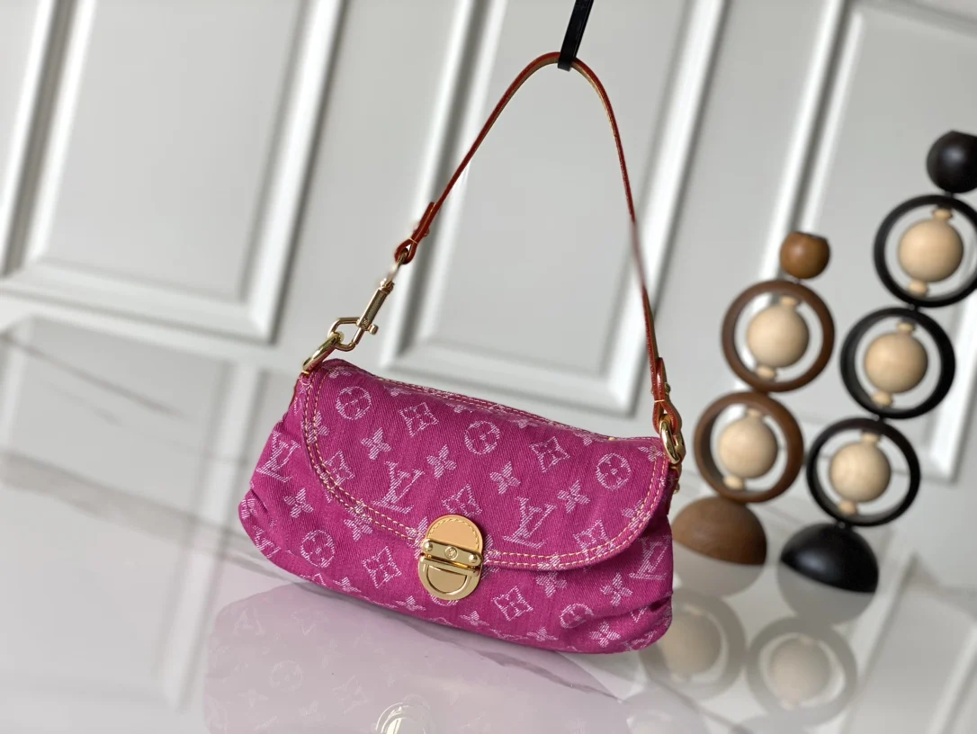 Louis Vuitton M95216 Purple Denim Crossbody Bag, Vintage Discontinued Limited Edition Louis Vuitton M95216 Purple Denim Crossbody Bag, Vintage Discontinued Limited Edition