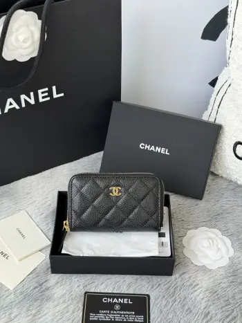 3686 Medium Oversized Zipper Pouch Replica Chanel wallets