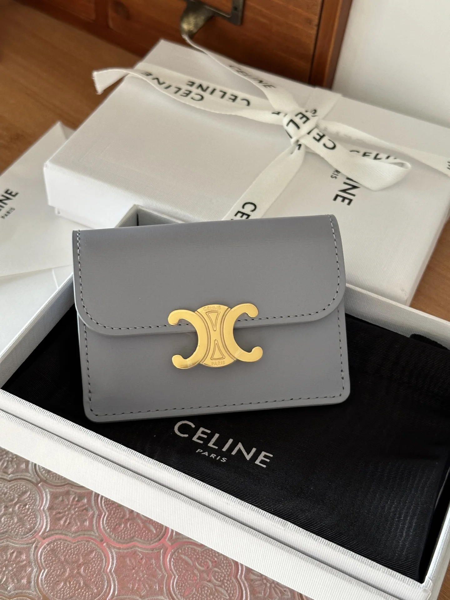 Celine 10i5834 TRIOMPHE Glossy Cowhide Leather Flap Card Holder