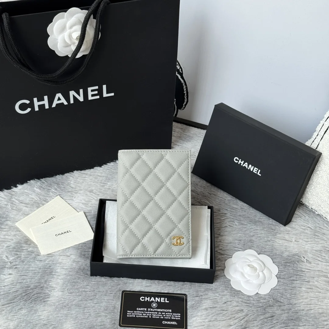 Chanel AP3197 Classic Passport Holder