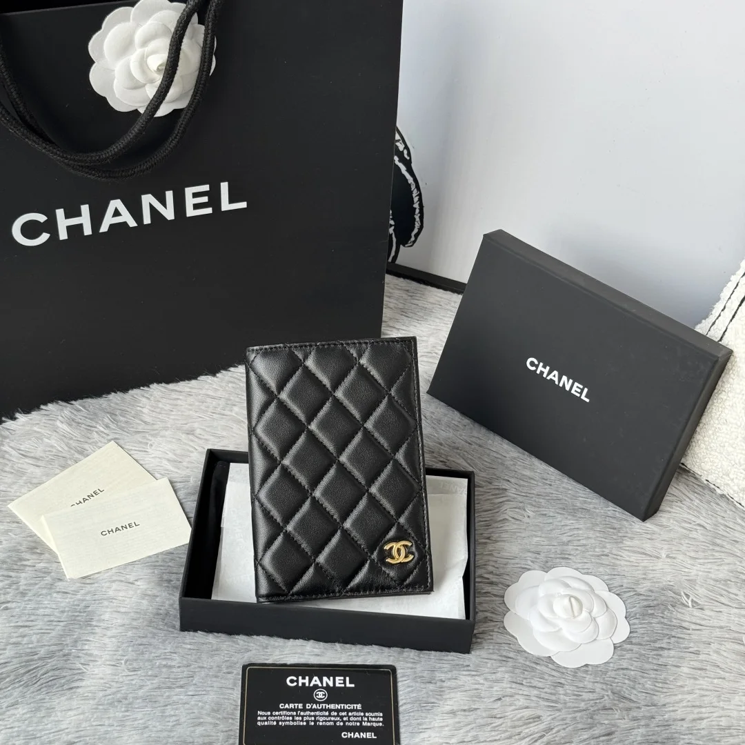 Chanel AP3197 Classic Passport Holder