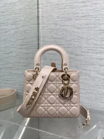 Lady Di Four-Panel Series Replica Dior womens bags