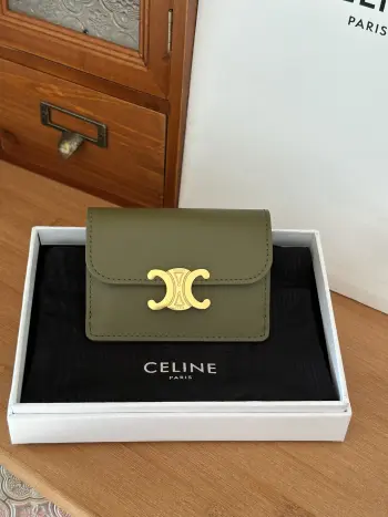 10i5834 TRIOMPHE Glossy Cowhide Leather Flap Card Holder Replica Celine wallets
