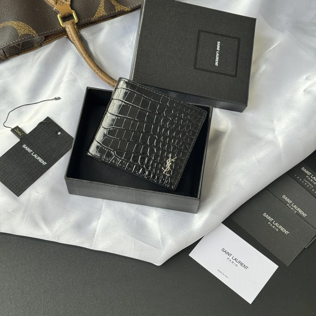 SAINT LAURENT 607727 MONOGRAM Folded Bag Card Holder