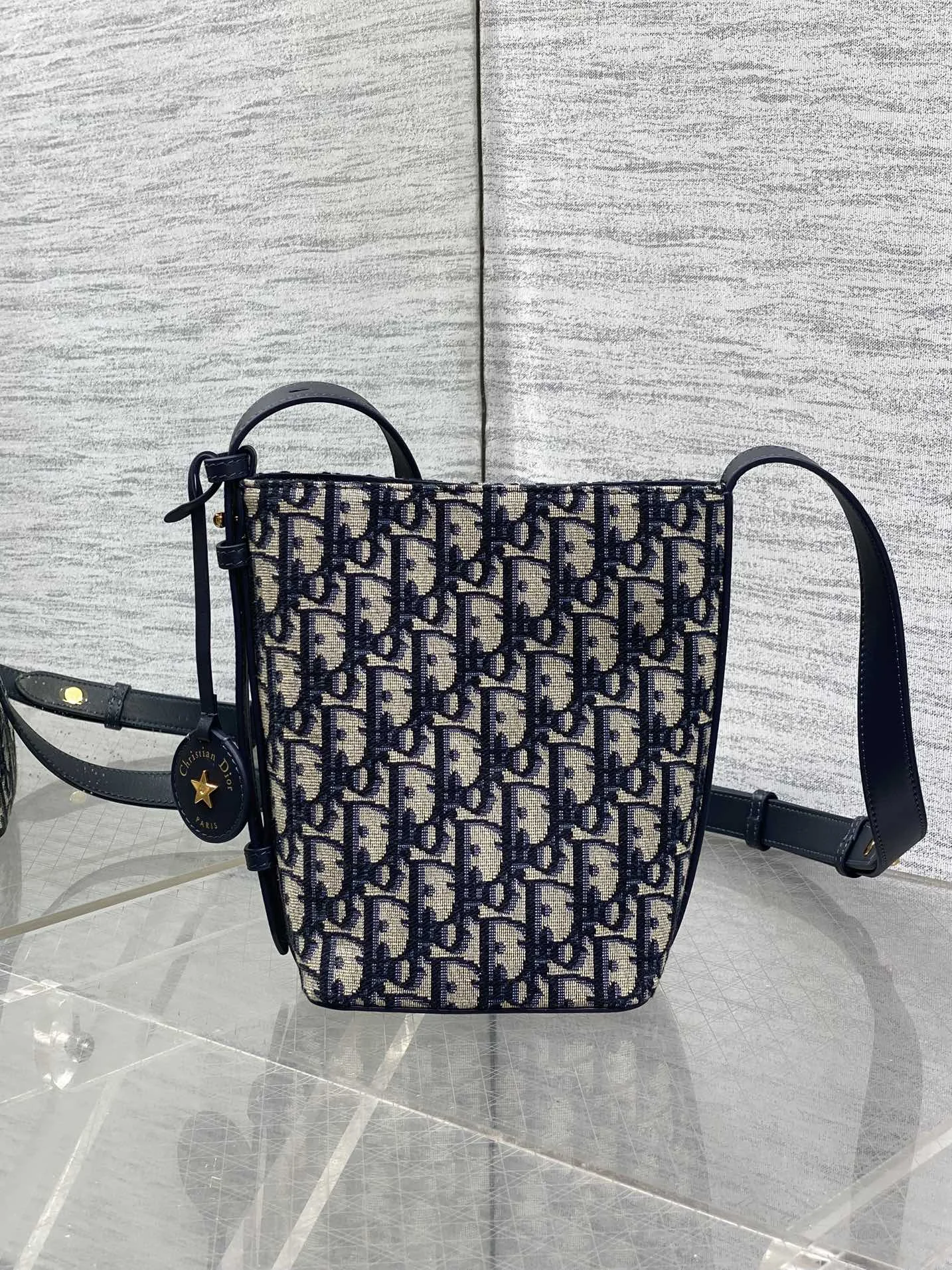 Dior Star Bucket series bucket bag