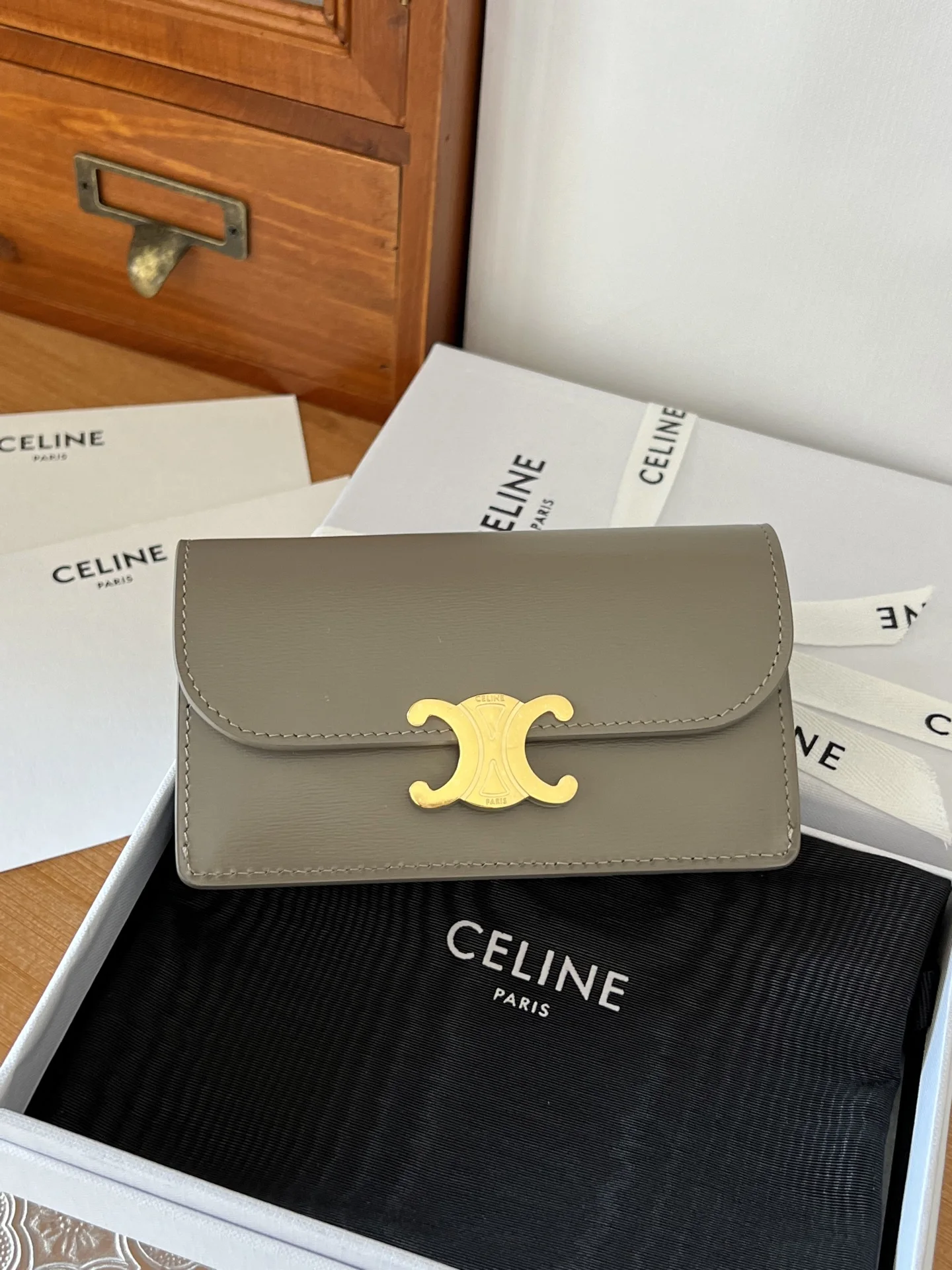 Celine 10P073 TRIOMPHE FLAP WALLET CARD HOLDER