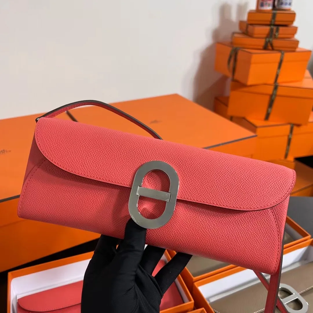 Hermes Chained Andre Pig Nose Crossbody Bag to go 24cm Epsom M4 Gris Pale Hermes Chained Andre Pig Nose Crossbody Bag to go 24cm Epsom M4 Gris Pale