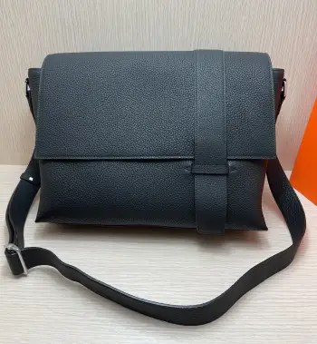 Alfred Messenger Bag Crossbody Bag 27cm Men s Bag Replica Hermes mens bags