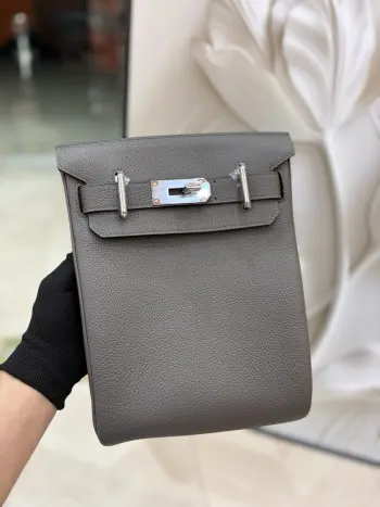Hac a dos Trumpet Backpack 21cm Men s and Women s Chest Bag Replica Hermes mens bags