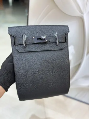 Hac a dos Trumpet Backpack 21cm Men s and Women s Chest Bag Replica Hermes mens bags