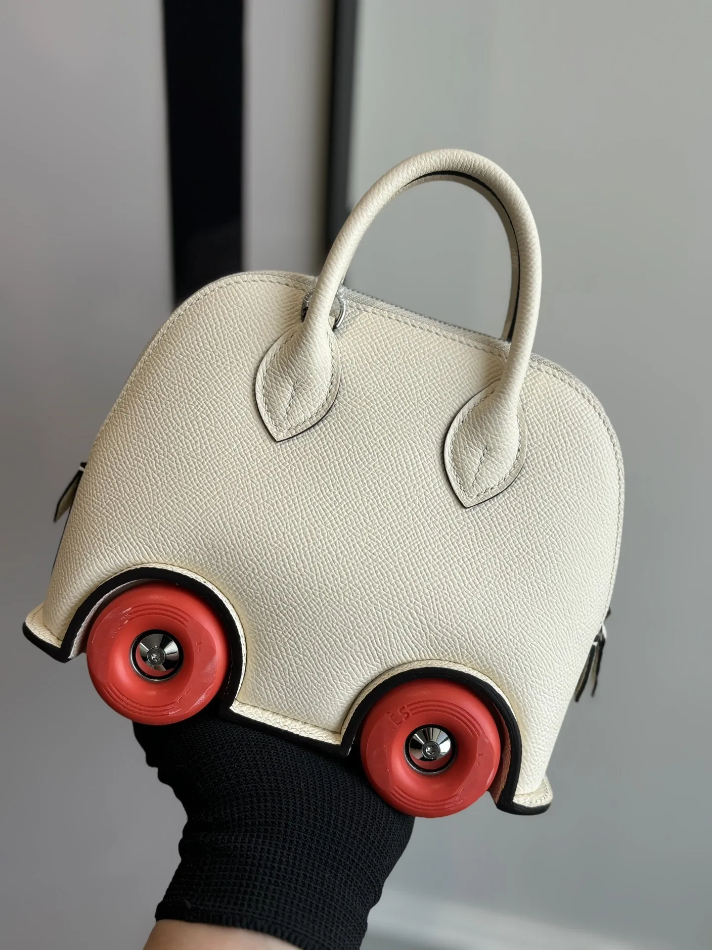 Hermes Bolide on Wheels Q Car Handbag