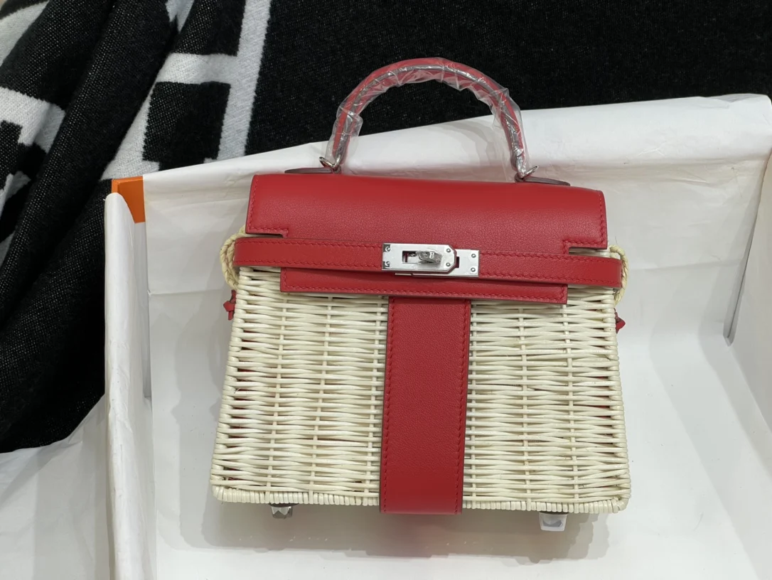 Hermes Kelly Picnic 20cm Handbag
