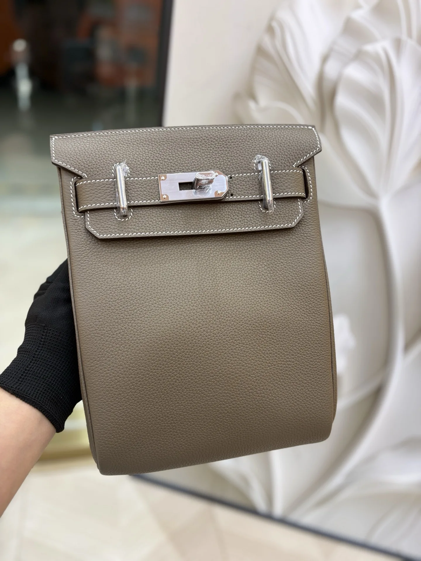 Hermes Hac a dos Trumpet Backpack 21cm Men s and Women s Chest Bag