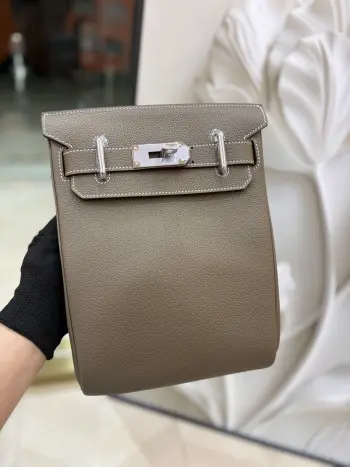 Hac a dos Trumpet Backpack 21cm Men s and Women s Chest Bag Replica Hermes mens bags