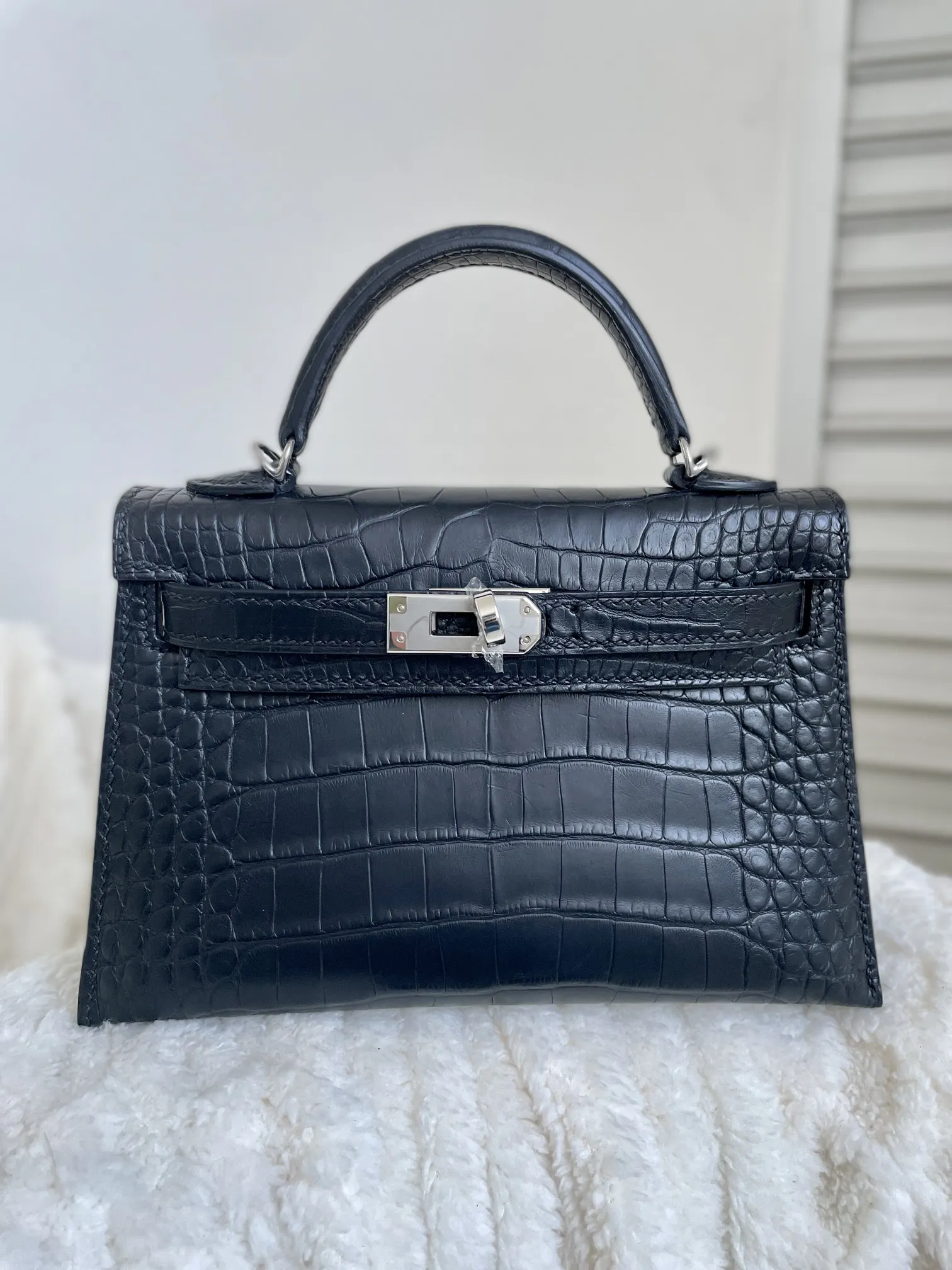 Hermes Kelly II 19cm Imported American Matte Alligator Leather Ladies Handbag Hermes Kelly II 19cm Imported American Matte Alligator Leather Ladies Handbag