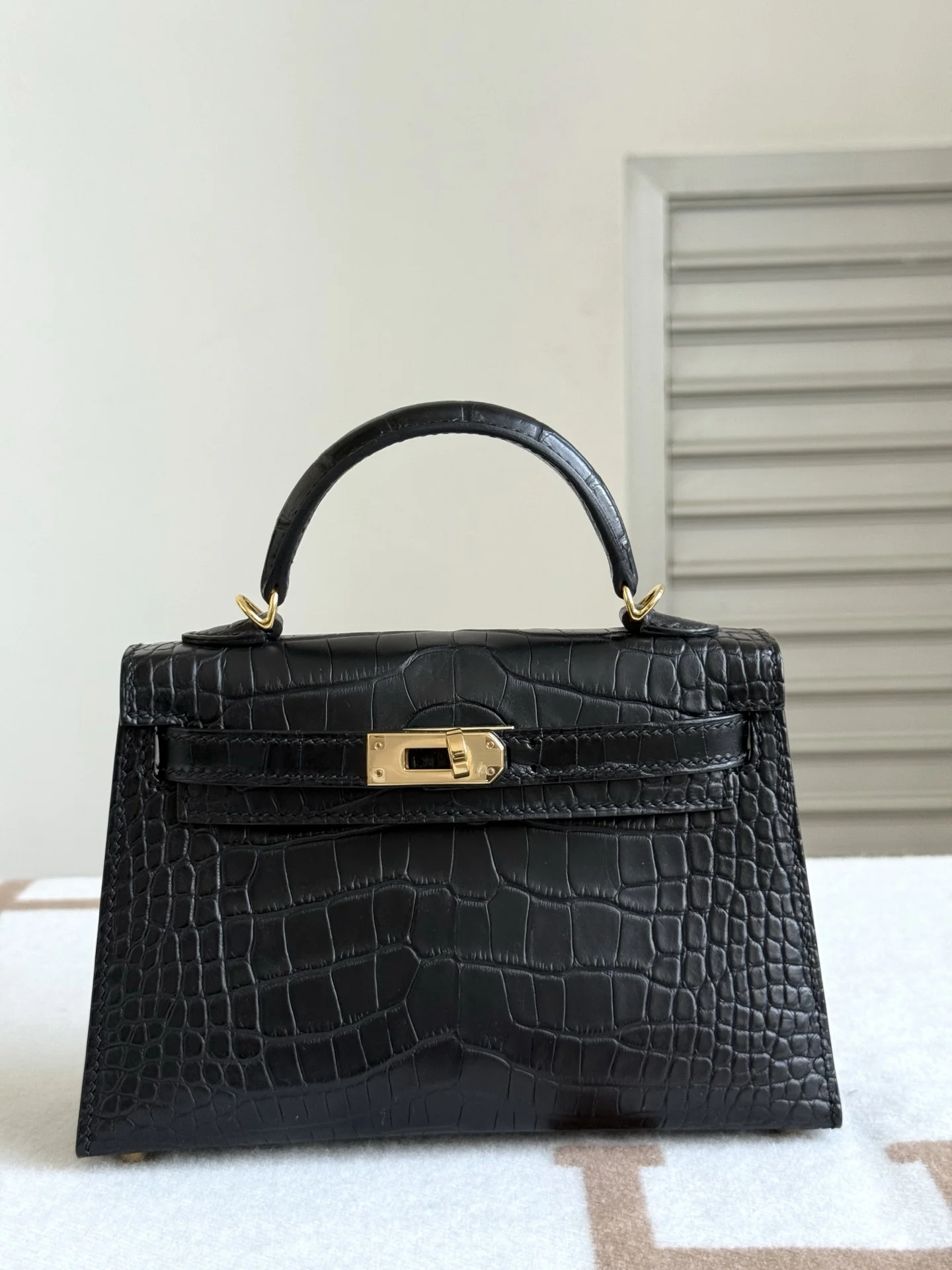 Hermes Kelly II 19cm Imported American Alligator Matte Leather Ladies Handbag Hermes Kelly II 19cm Imported American Alligator Matte Leather Ladies Handbag