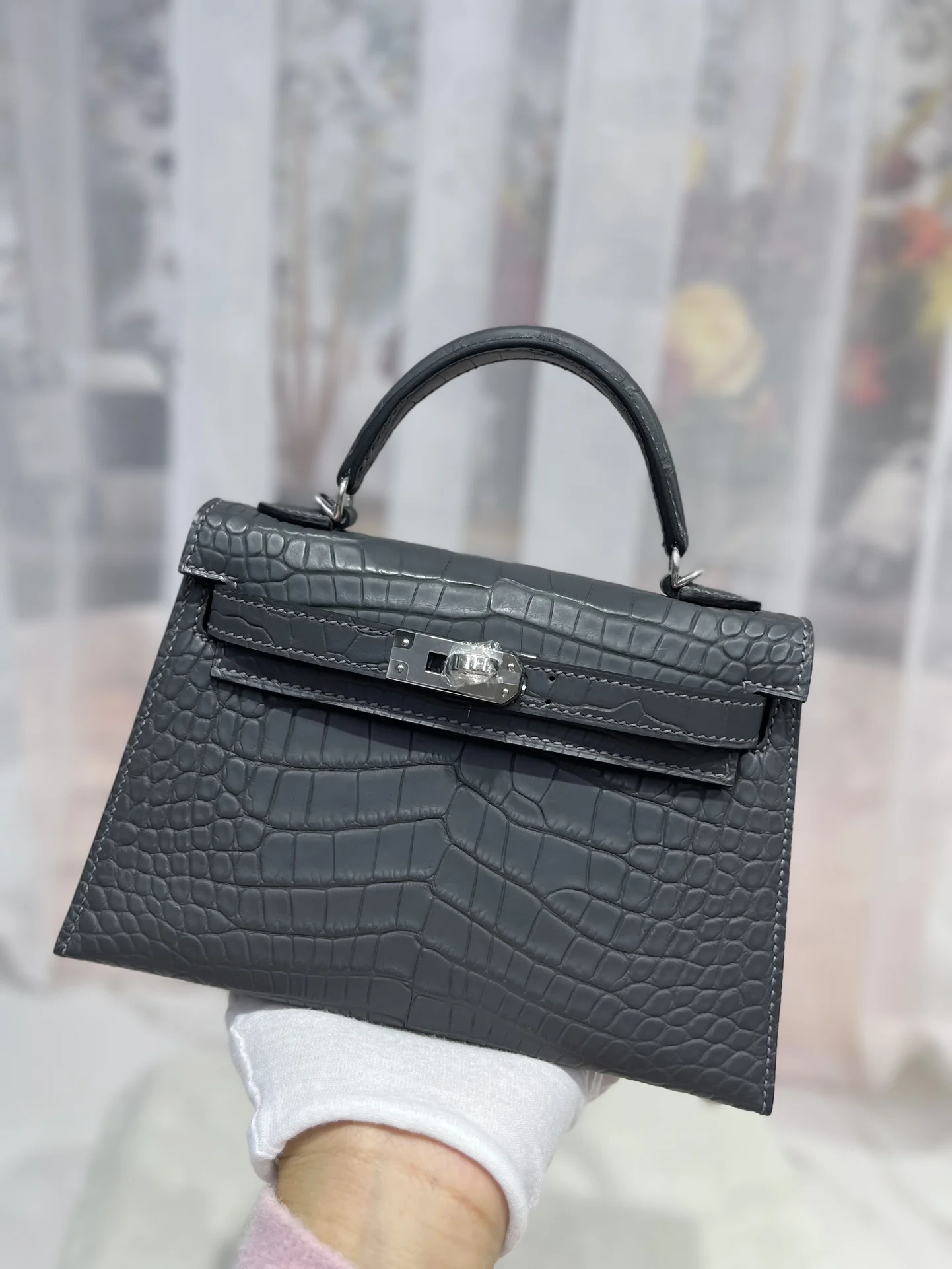 Hermes Kelly II 19cm Imported American Matte Alligator Leather Ladies Handbag Hermes Kelly II 19cm Imported American Matte Alligator Leather Ladies Handbag