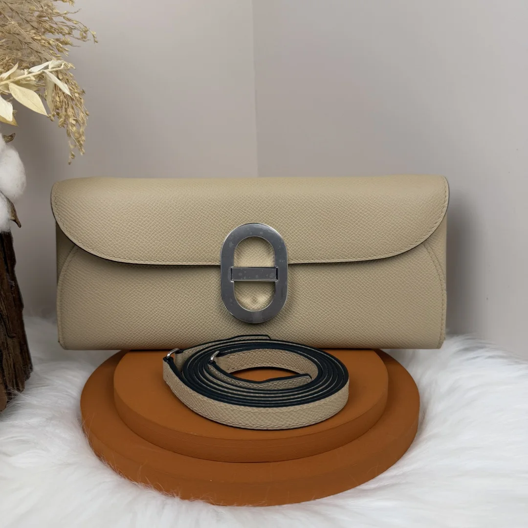 Hermes Chained Andre Pig Nose Crossbody Bag to go 24cm Epsom M4 Gris Pale Hermes Chained Andre Pig Nose Crossbody Bag to go 24cm Epsom M4 Gris Pale