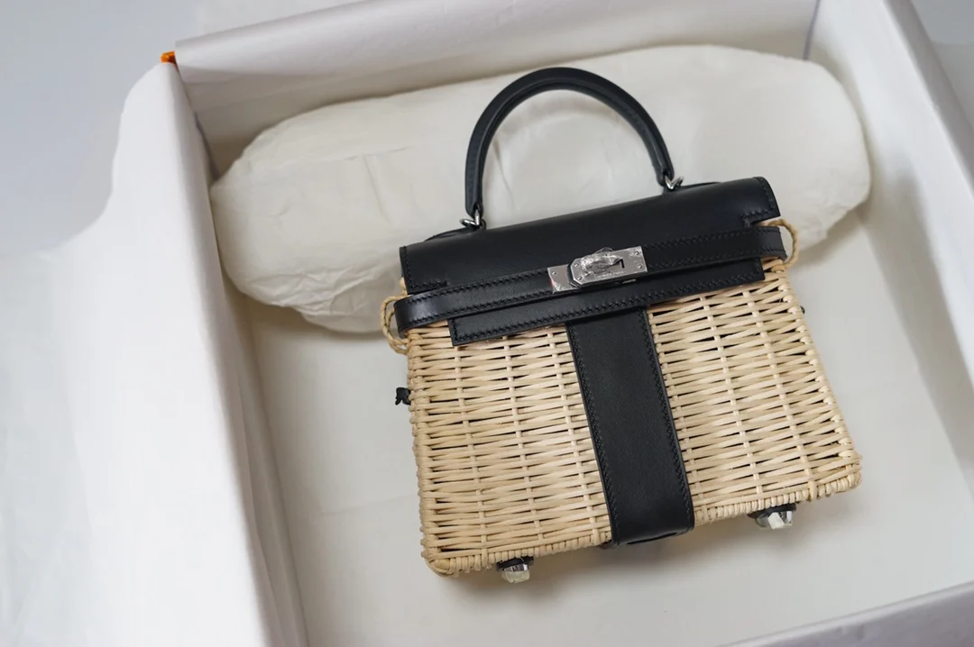 Hermes Kelly Picnic 20cm Handbag