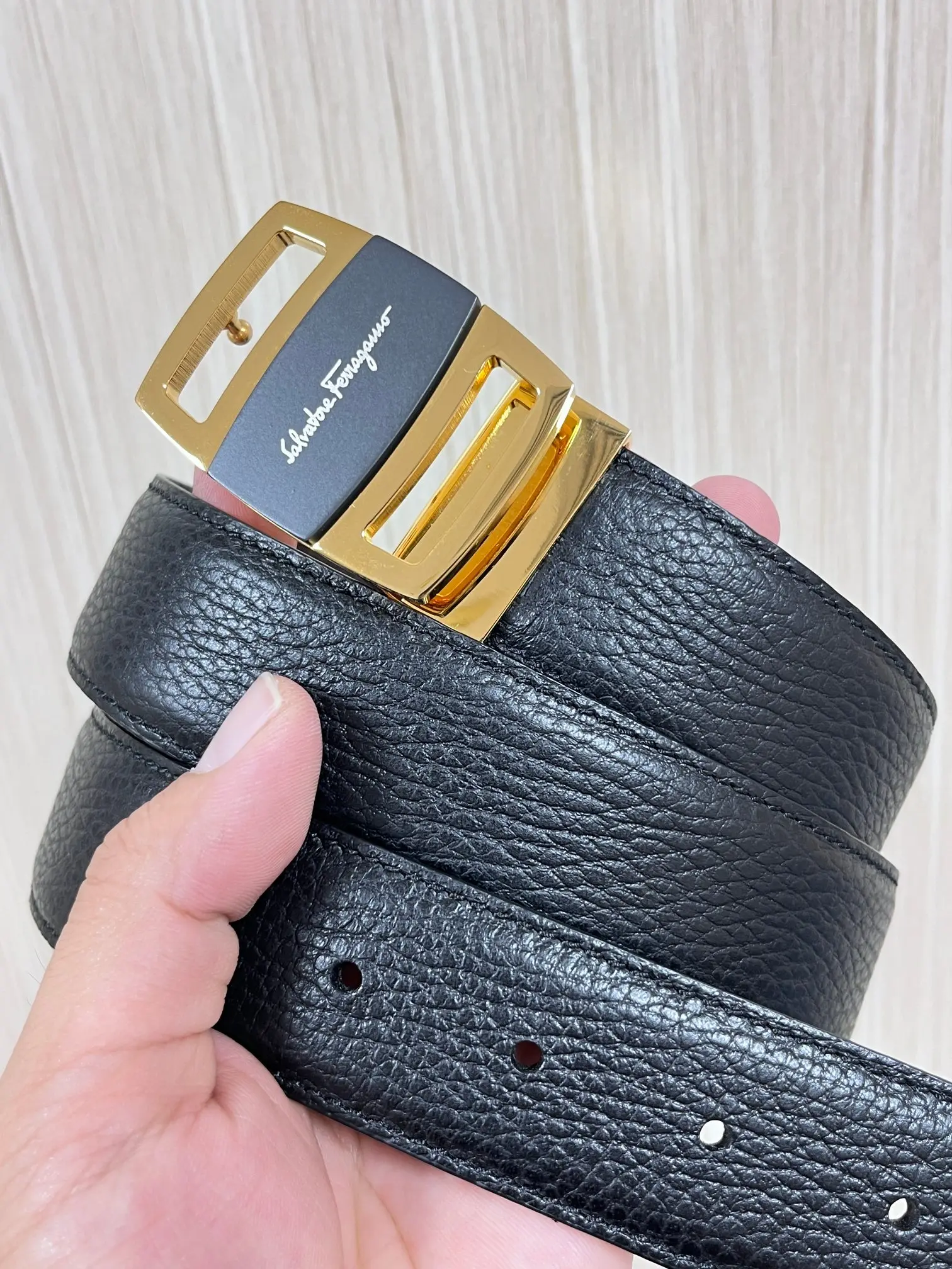 Ferragamo 3.5cm width, premium custom-made men s reversible leather belt