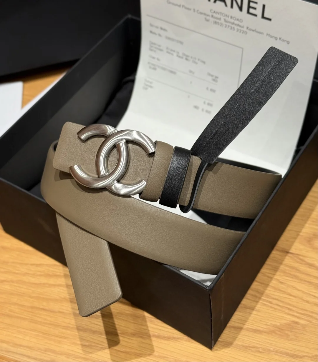 Chanel Women s double-sided leather belt 3.0cm reversible