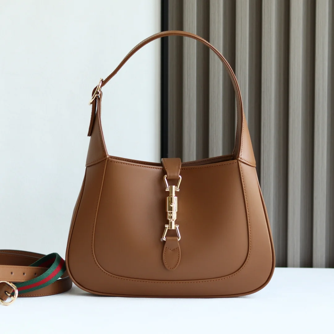 Gucci 810232 Jackie Bullet Shoulder Bag for Women Gucci 810232 Jackie Bullet Shoulder Bag for Women