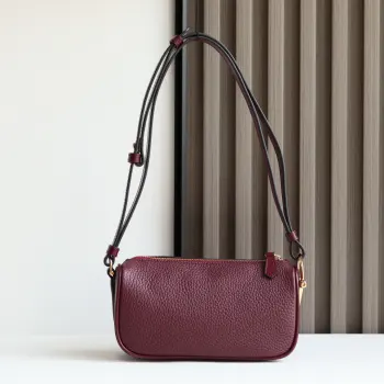 860784 New Mini Handbag Women s Shoulder Bag Replica Gucci womens bags