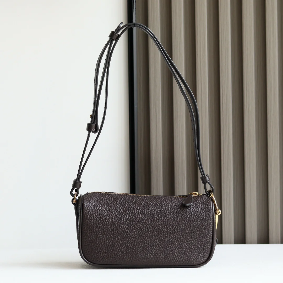 Gucci 860784 New Mini Handbag Women s Shoulder Bag Gucci 860784 New Mini Handbag Women s Shoulder Bag