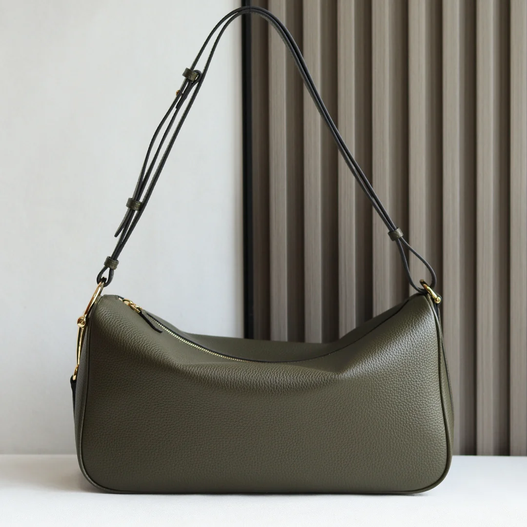 Gucci 862530 Half Horsebit Large Shoulder Bag