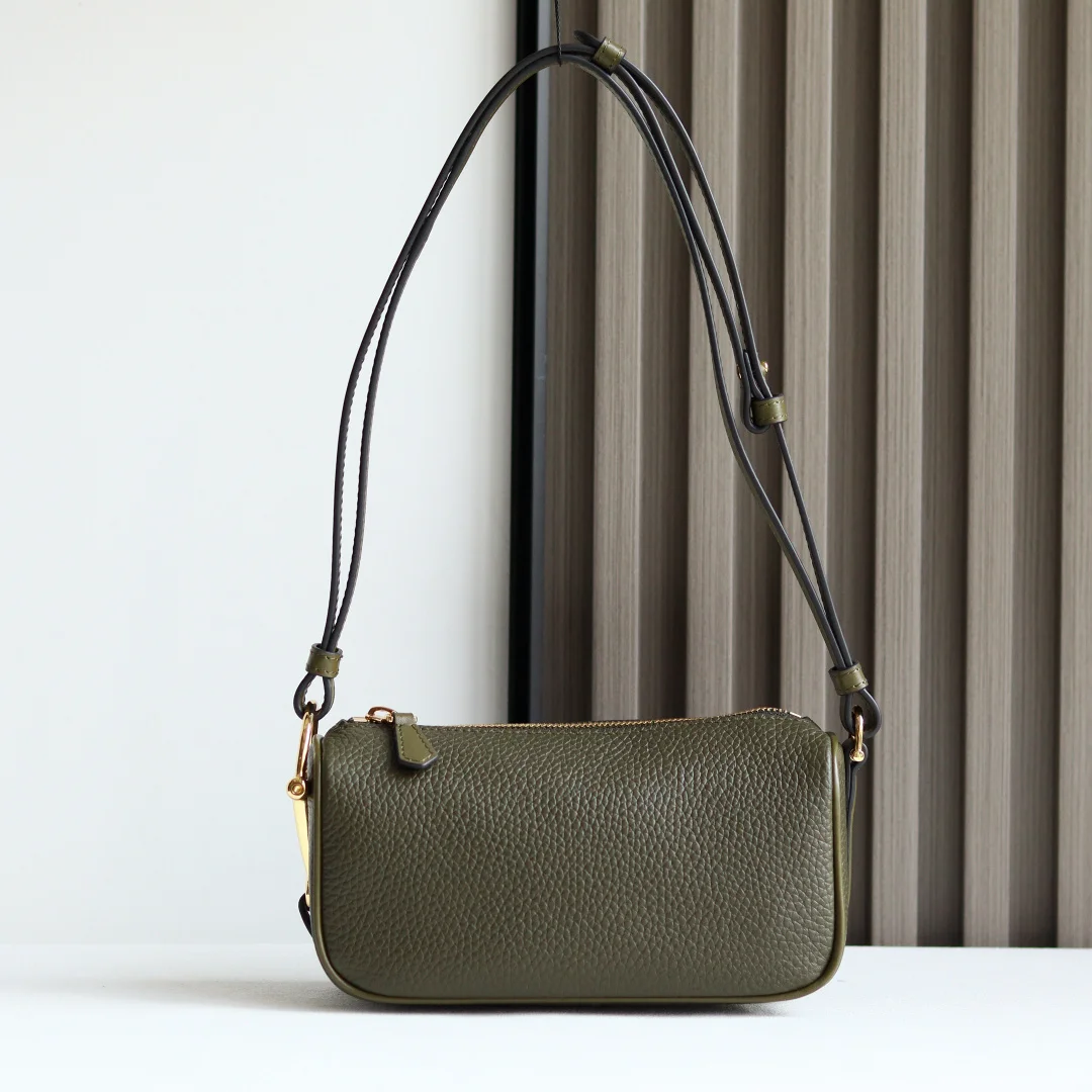 Gucci 860784 New Mini Handbag Women s Shoulder Bag Gucci 860784 New Mini Handbag Women s Shoulder Bag