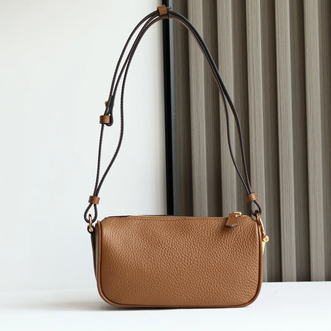 Gucci 860784 New Mini Handbag Women s Shoulder Bag Gucci 860784 New Mini Handbag Women s Shoulder Bag