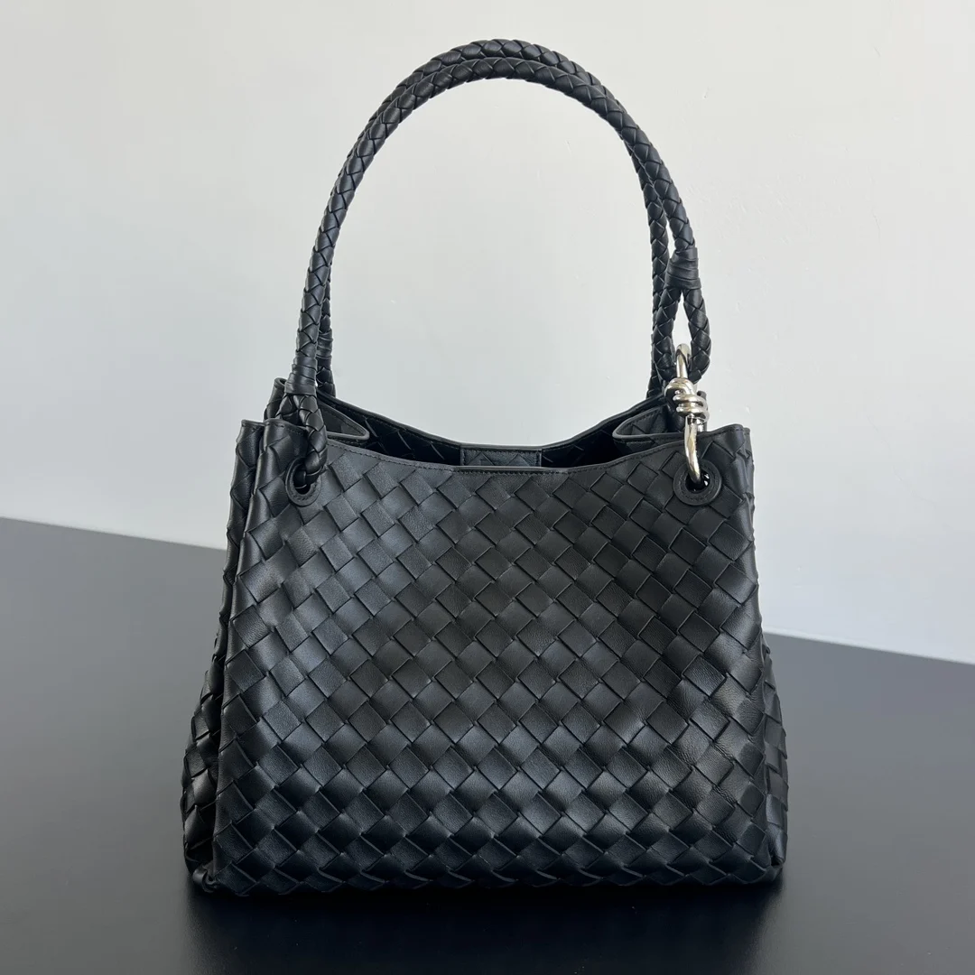 Bottega Veneta 796571 New Intrecciato Leather Shoulder Bag