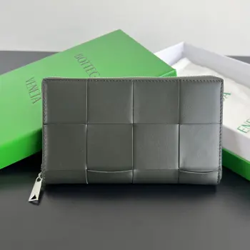 649607 Men s Large Woven Leather Wallet Replica Bottega Veneta wallets
