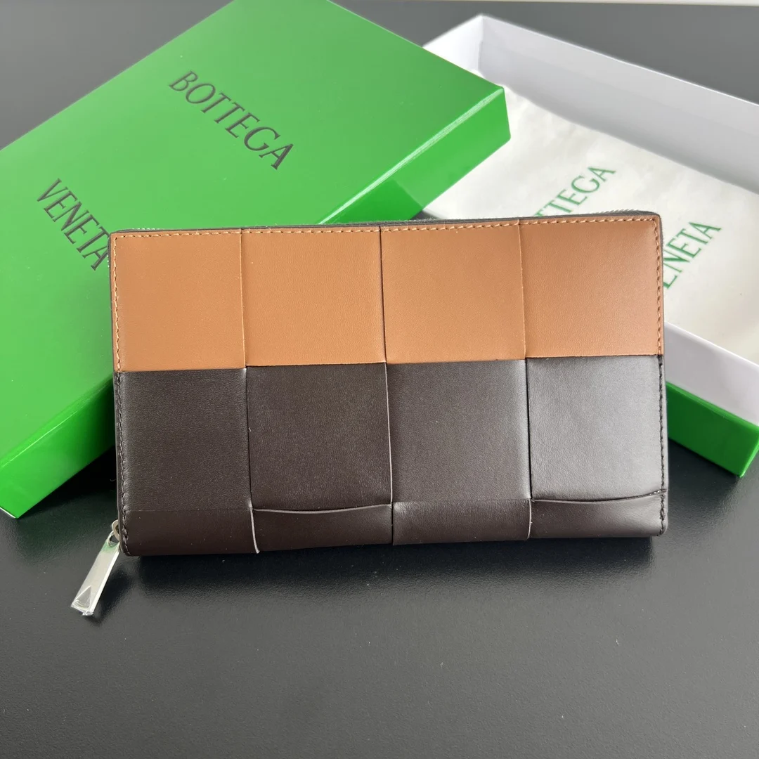 Bottega Veneta 649607 Men s Large Woven Leather Wallet